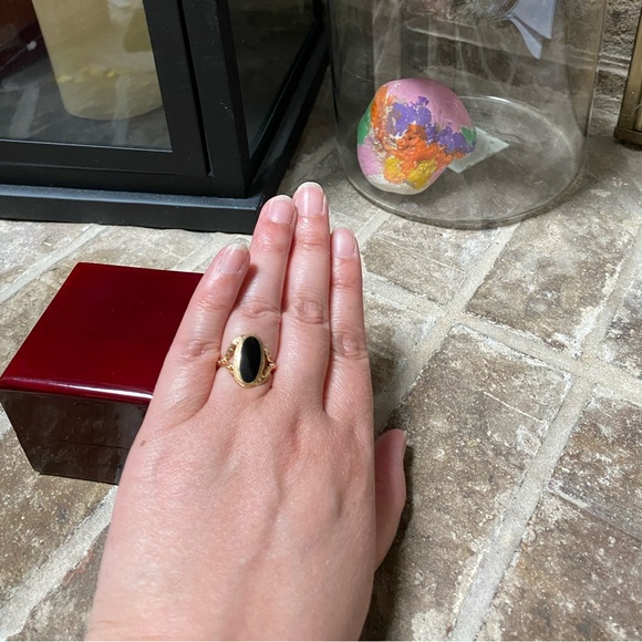 SOLID 14KT Gold Onyx Signet Ring - Picture 14 of 14